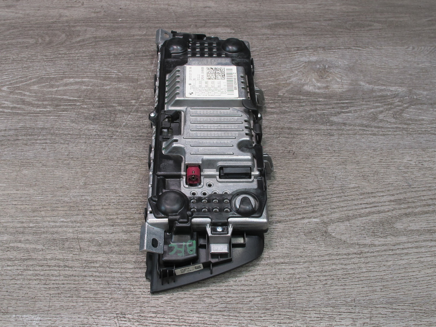 11-16 BMW F10 5-SERIES 550i 10" Dash Navigation Information Screen Display OEM