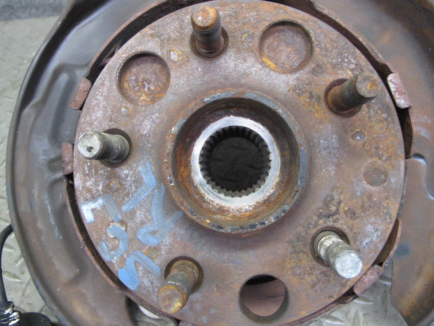 92-00 Lexus JZZ31L SC400 SC300 RWD Rear Left Spindle Knuckle Wheel Hub OEM