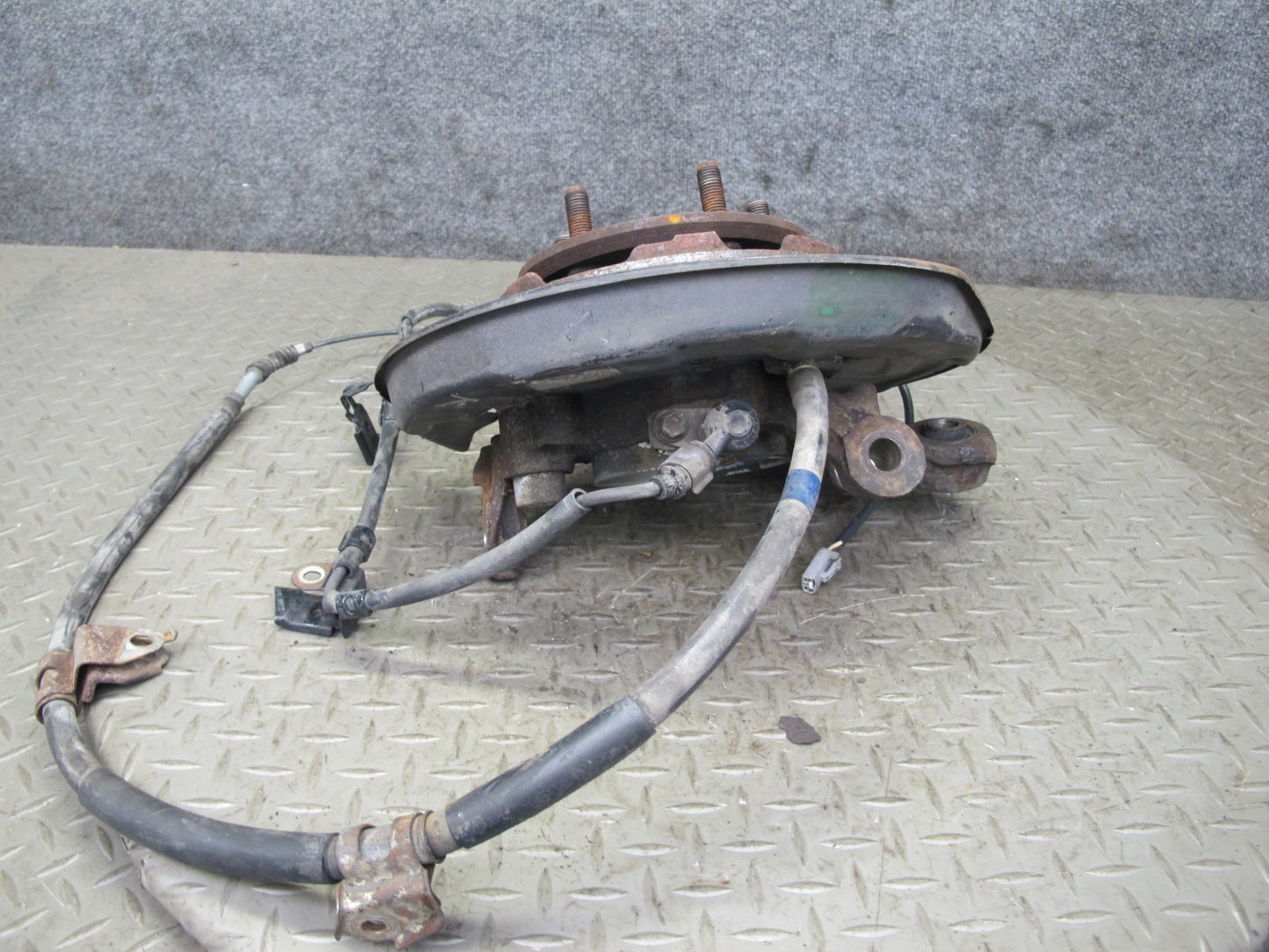 92-00 Lexus JZZ31L SC400 SC300 RWD Rear Left Spindle Knuckle Wheel Hub OEM