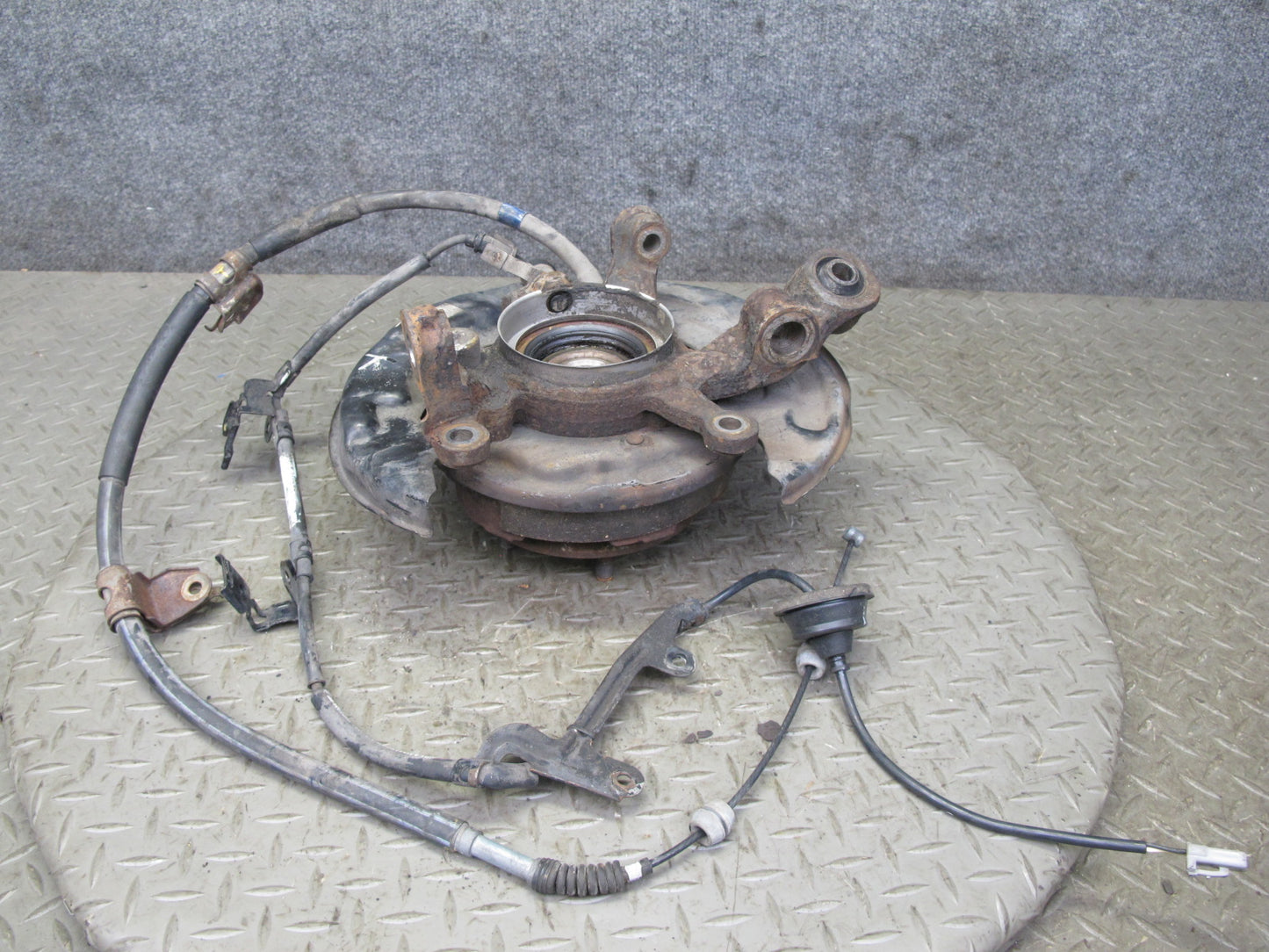 92-00 Lexus JZZ31L SC400 SC300 RWD Rear Left Spindle Knuckle Wheel Hub OEM