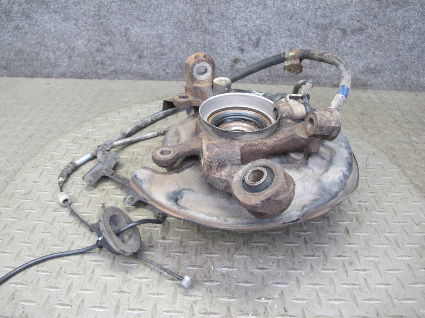 92-00 Lexus JZZ31L SC400 SC300 RWD Rear Left Spindle Knuckle Wheel Hub OEM