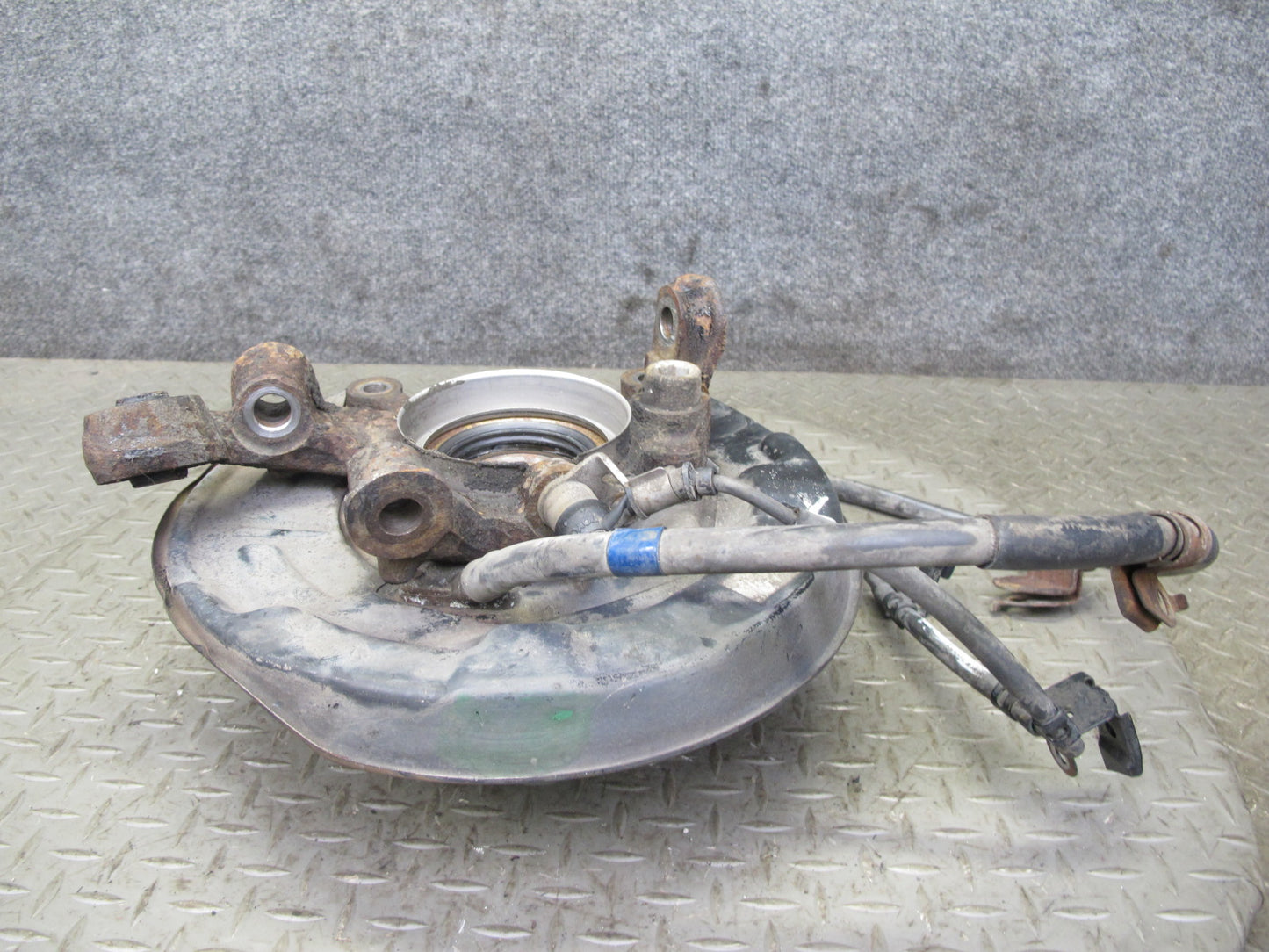 92-00 Lexus JZZ31L SC400 SC300 RWD Rear Left Spindle Knuckle Wheel Hub OEM
