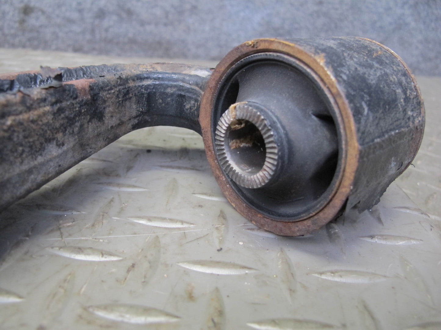 92-96 Lexus JZZ31L SC400 SC300 Front Right Lower Control Arm OEM