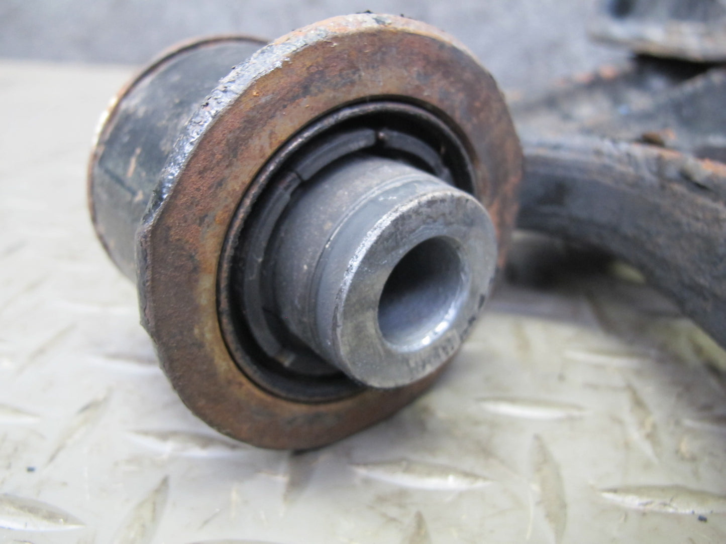 92-96 Lexus JZZ31L SC400 SC300 Front Right Lower Control Arm OEM