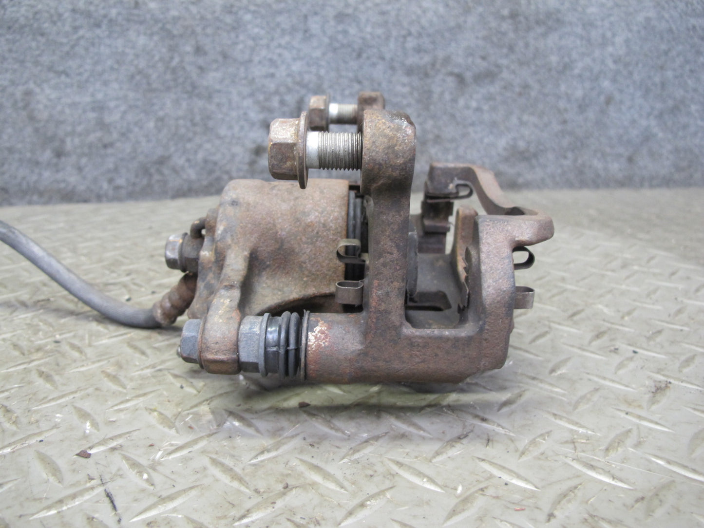 92-98 Lexus JZZ31L SC300 RWD Set of 2 Rear Left & Right Brake Caliper OEM