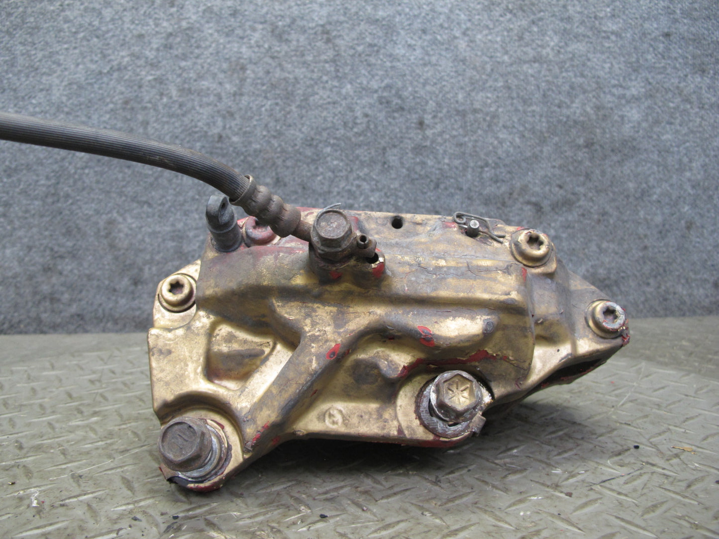 95-00 Lexus UCF20L LS400 Set of 2 Front Left Right Brake Caliper Sumitomo OEM