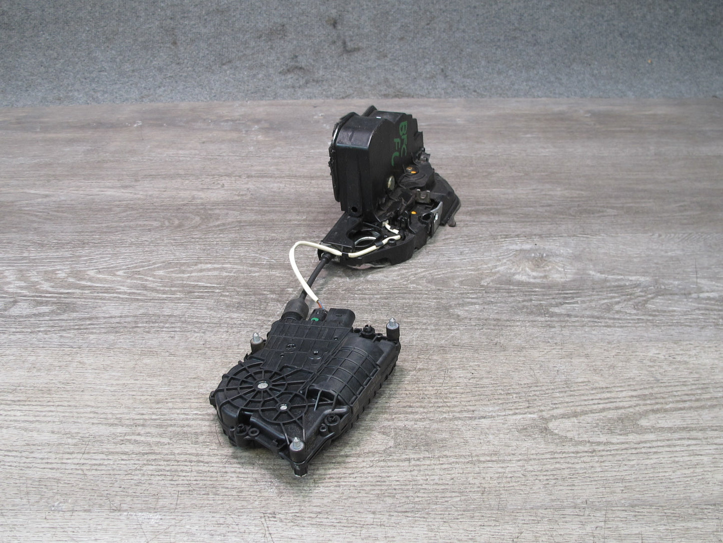 11-16 BMW F01 F10 550i Front Left Door Lock Latch Actuator w Soft Close OEM