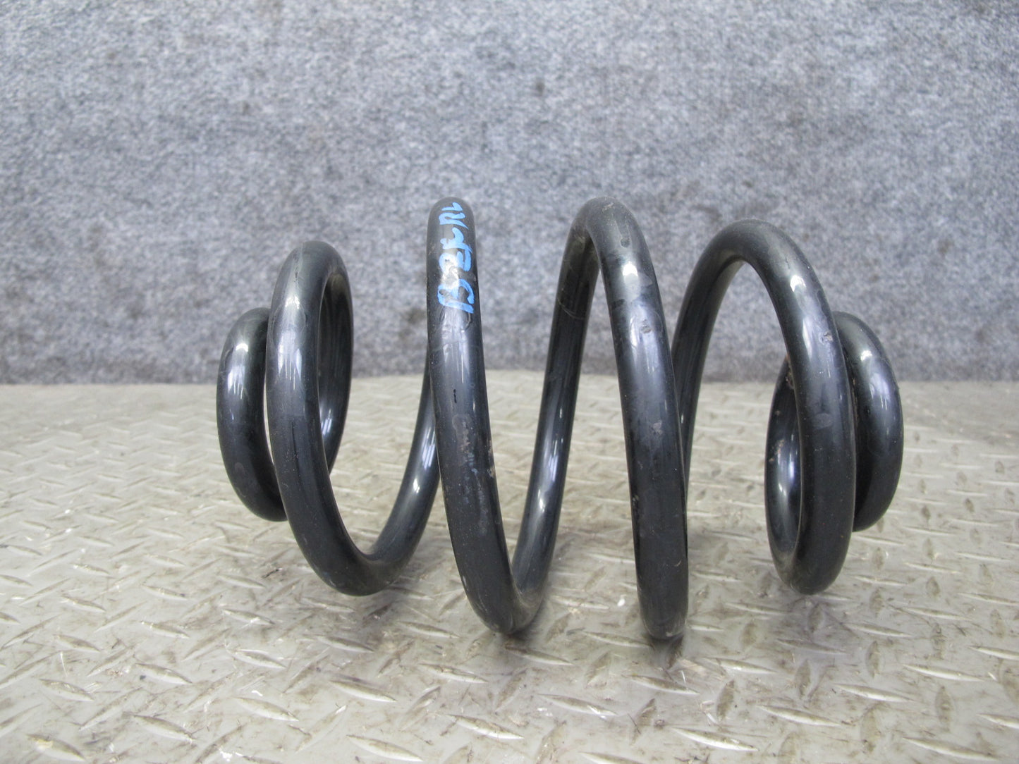 01-02 BMW E36/7 Z3 M54 Roadster Rear Left & Right Strut Coil Spring Set CSX6197