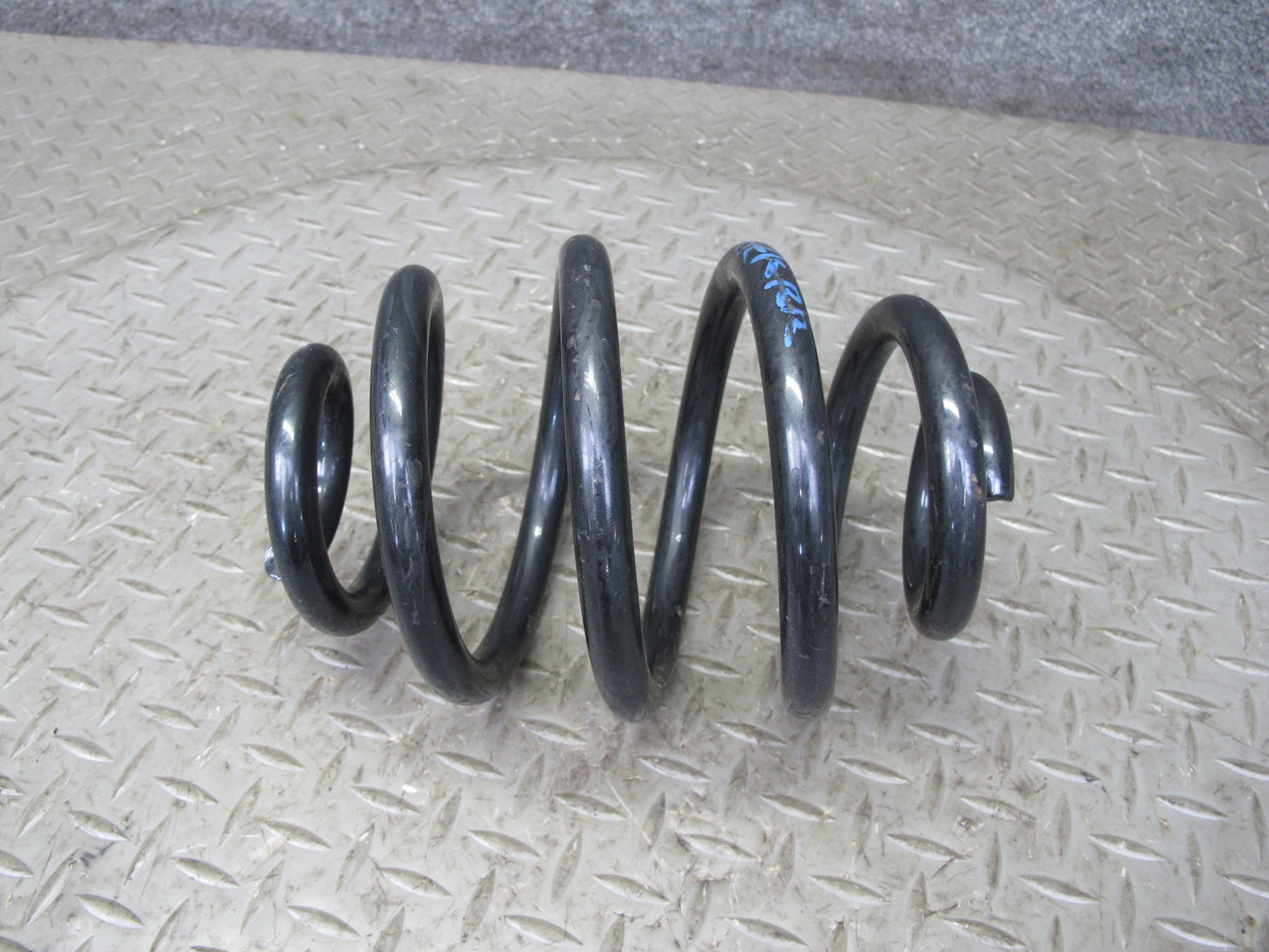 01-02 BMW E36/7 Z3 M54 Roadster Rear Left & Right Strut Coil Spring Set CSX6197