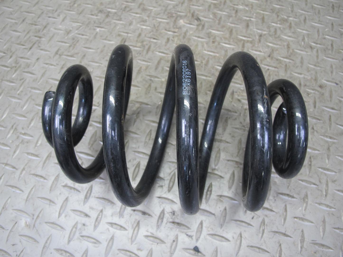 01-02 BMW E36/7 Z3 M54 Roadster Rear Left & Right Strut Coil Spring Set CSX6197