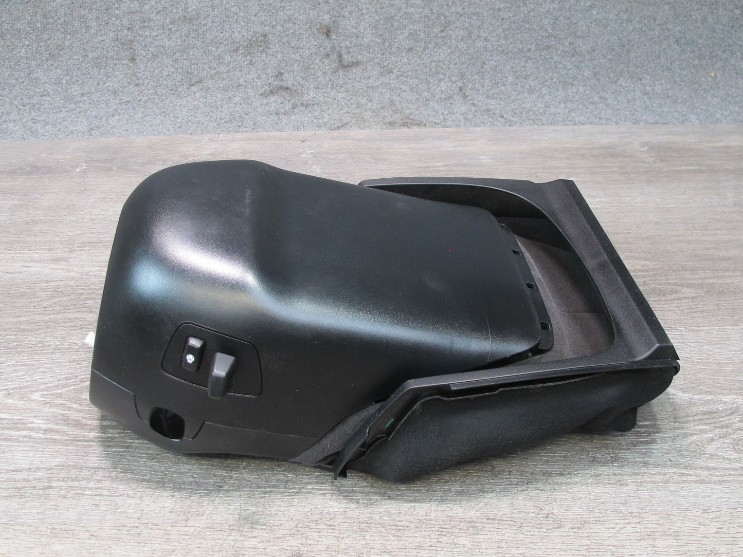 11-16 BMW F10 5-SERIES 550i Steering Column Upper & Lower Trim Cover Panel OEM