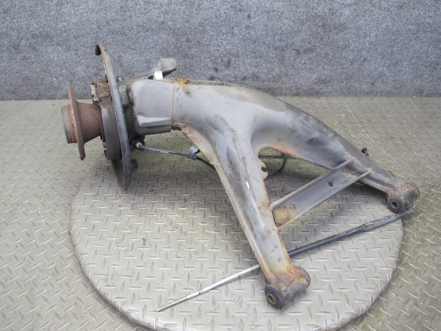 97-02 BMW E36/7 Z3 Rear Left Spindle Knuckle Wheel Hub Trailing Arm 94K OEM