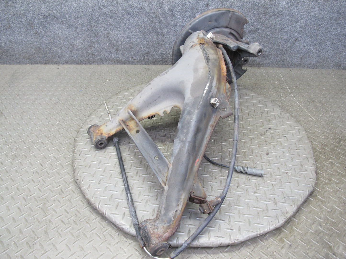 97-02 BMW E36/7 Z3 Rear Left Spindle Knuckle Wheel Hub Trailing Arm 94K OEM