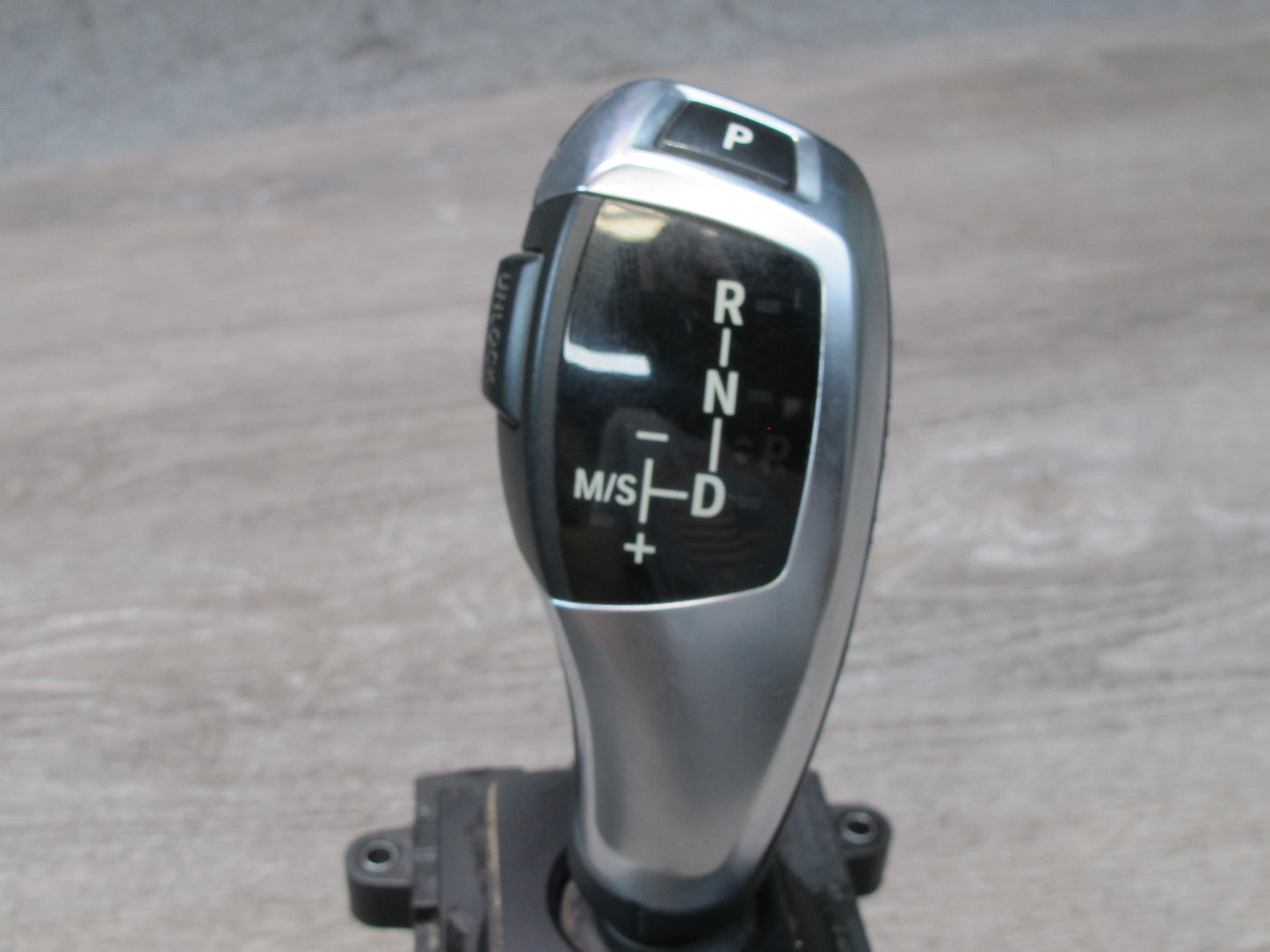 11-13 BMW F01 F25 F26 F10 550i A/T Automatic Transmission Shifter 9251186 OEM