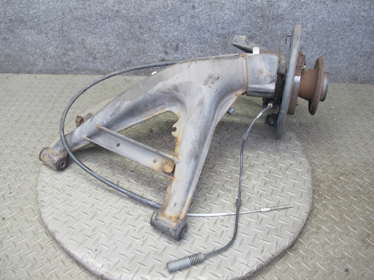 97-02 BMW E36/7 Z3 Rear Right Spindle Knuckle Wheel Hub Trailing Arm 94K OEM