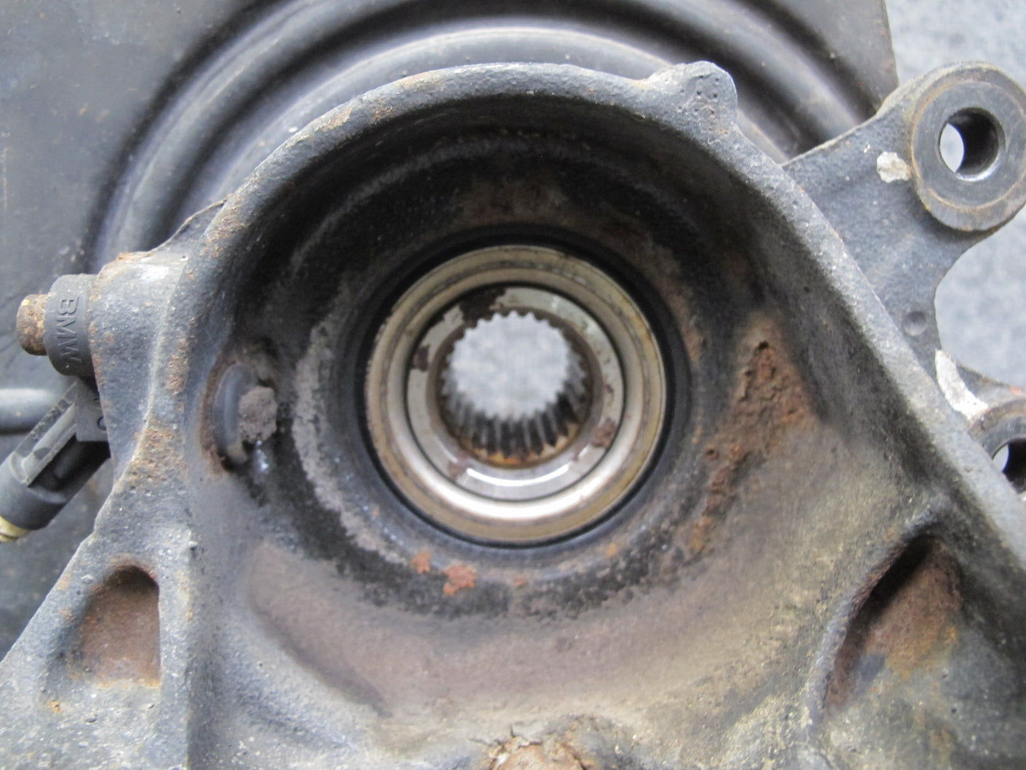 97-02 BMW E36/7 Z3 Rear Right Spindle Knuckle Wheel Hub Trailing Arm 94K OEM