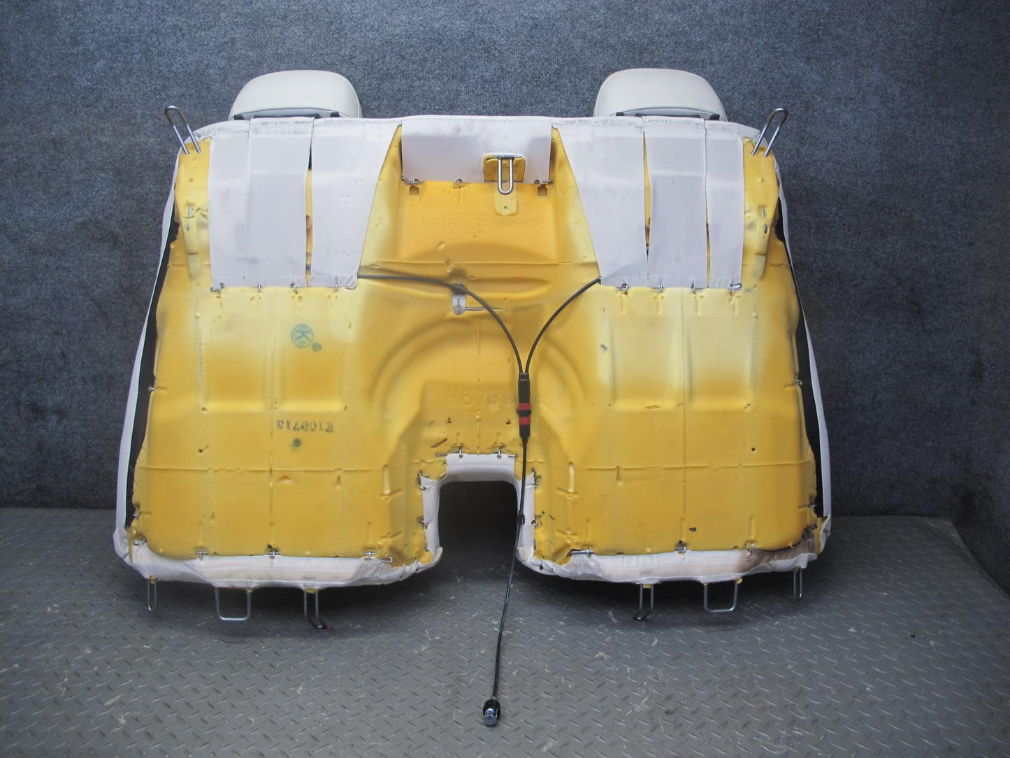 2010 Lexus GSE20L IS350 IS250 Convertible Rear Leather Seat Set Alabaster OEM