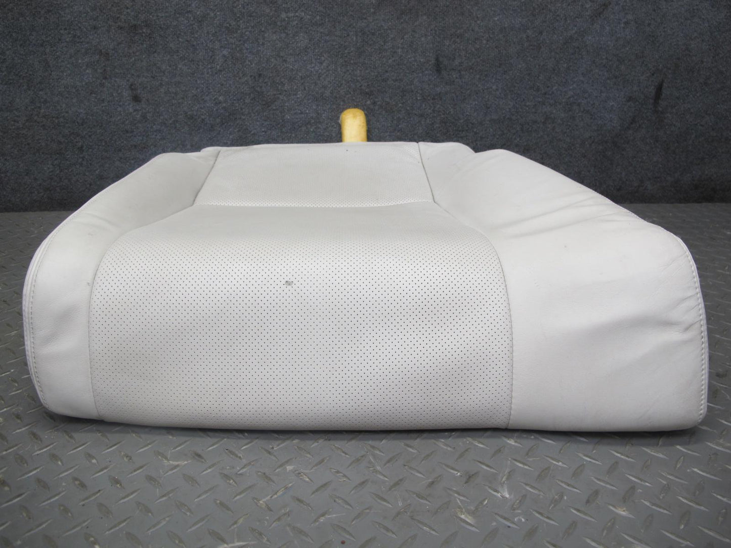 2010 Lexus GSE20L IS350 IS250 Convertible Rear Leather Seat Set Alabaster OEM