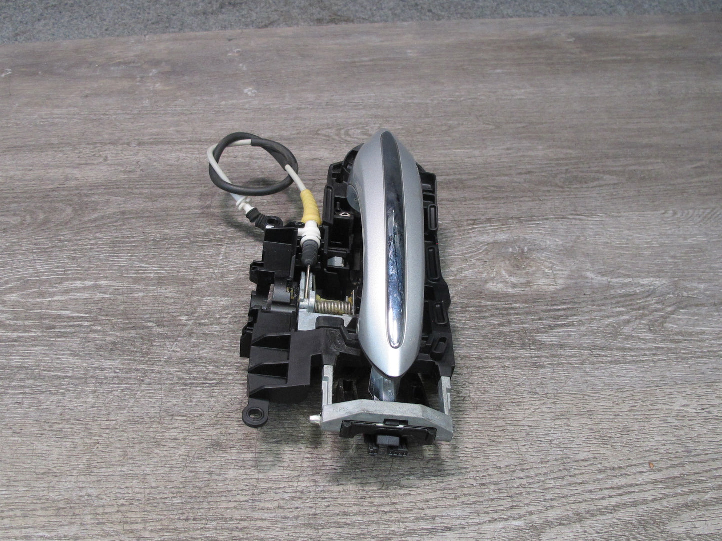 11-16 BMW F10 550i Rear Right Door Exterior Handle Silver w Comfort Access OEM