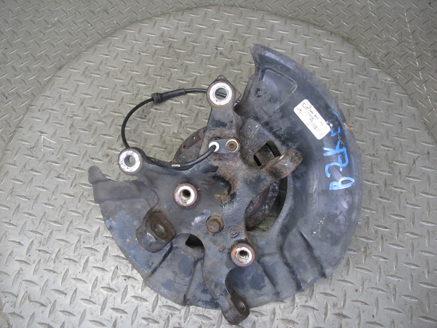 01-02 BMW E36/7 Z3 3.0L M54 Roadster Front Left Spindle Knuckle Wheel Hub OEM