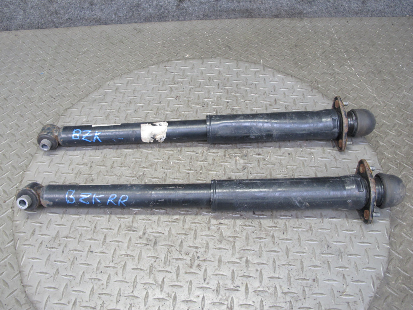01-02 BMW E36/7 Z3 M54 Roadster Set of 2 Rear Strut Shock Absorber 94K OEM