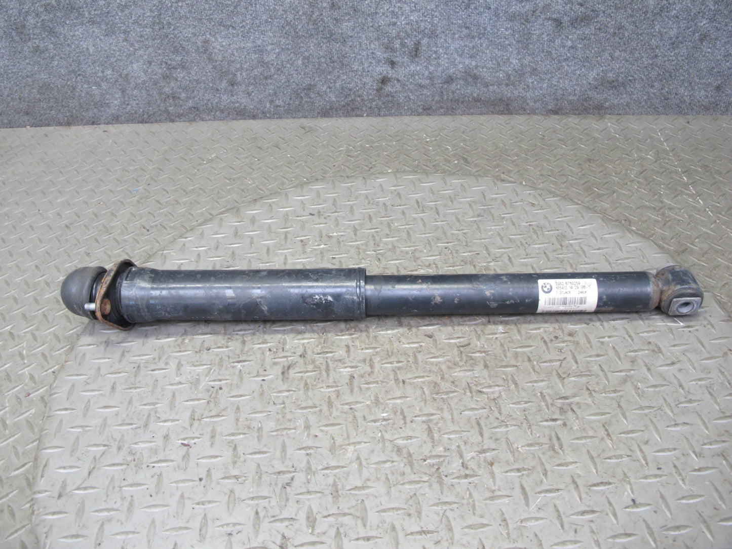 01-02 BMW E36/7 Z3 M54 Roadster Set of 2 Rear Strut Shock Absorber 94K OEM