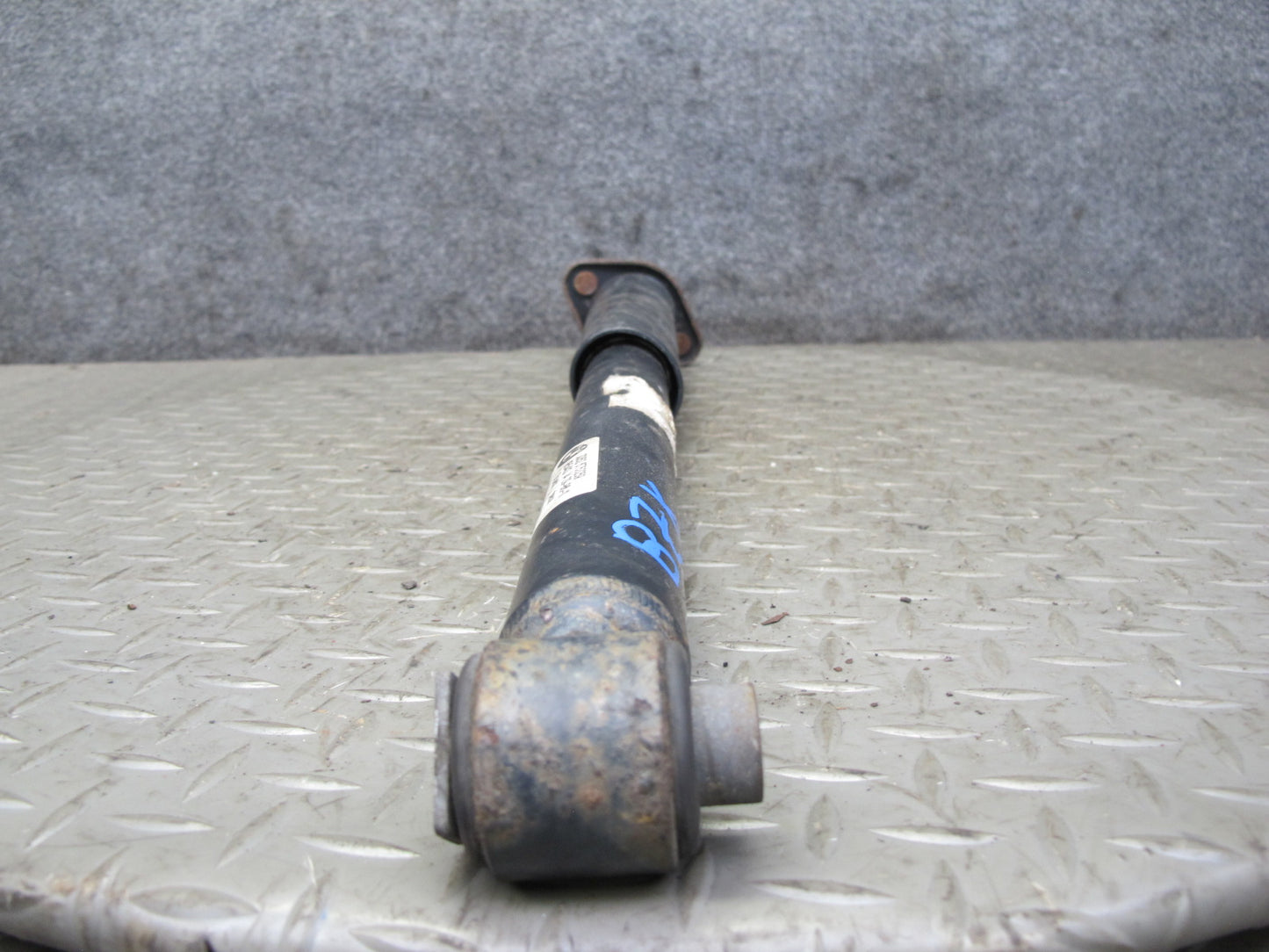 01-02 BMW E36/7 Z3 M54 Roadster Set of 2 Rear Strut Shock Absorber 94K OEM
