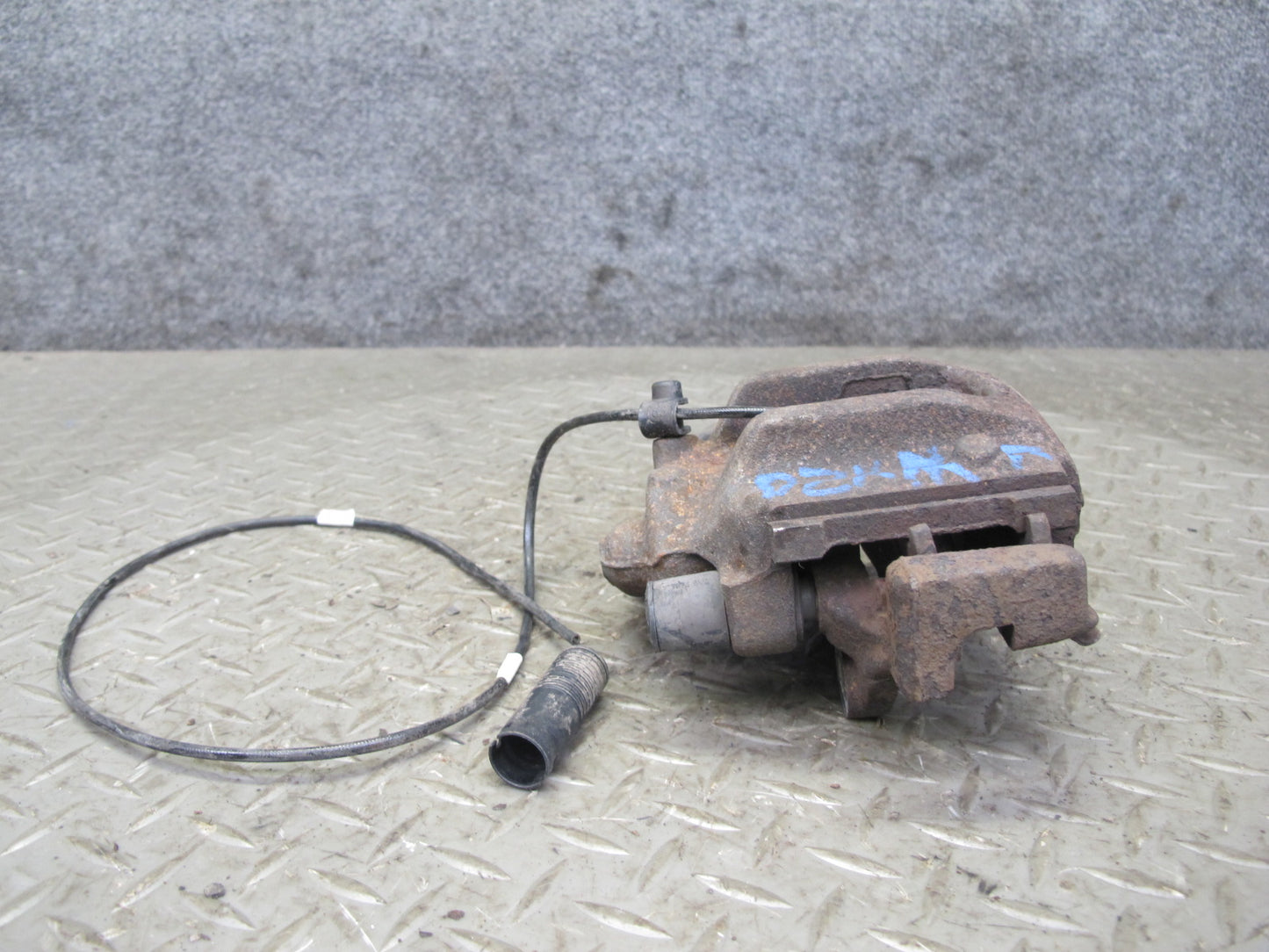 96-02 BMW E36/7 Z3 Set of 2 Rear Left & Right Brake Caliper OEM