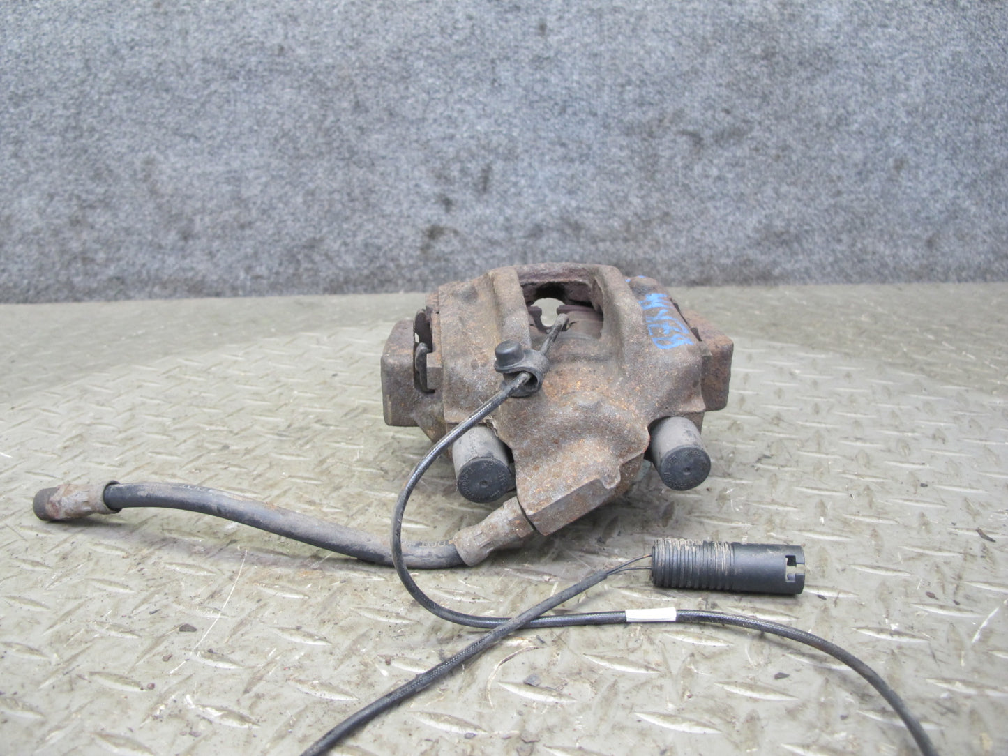 96-02 BMW E36/7 Z3 Set of 2 Rear Left & Right Brake Caliper OEM