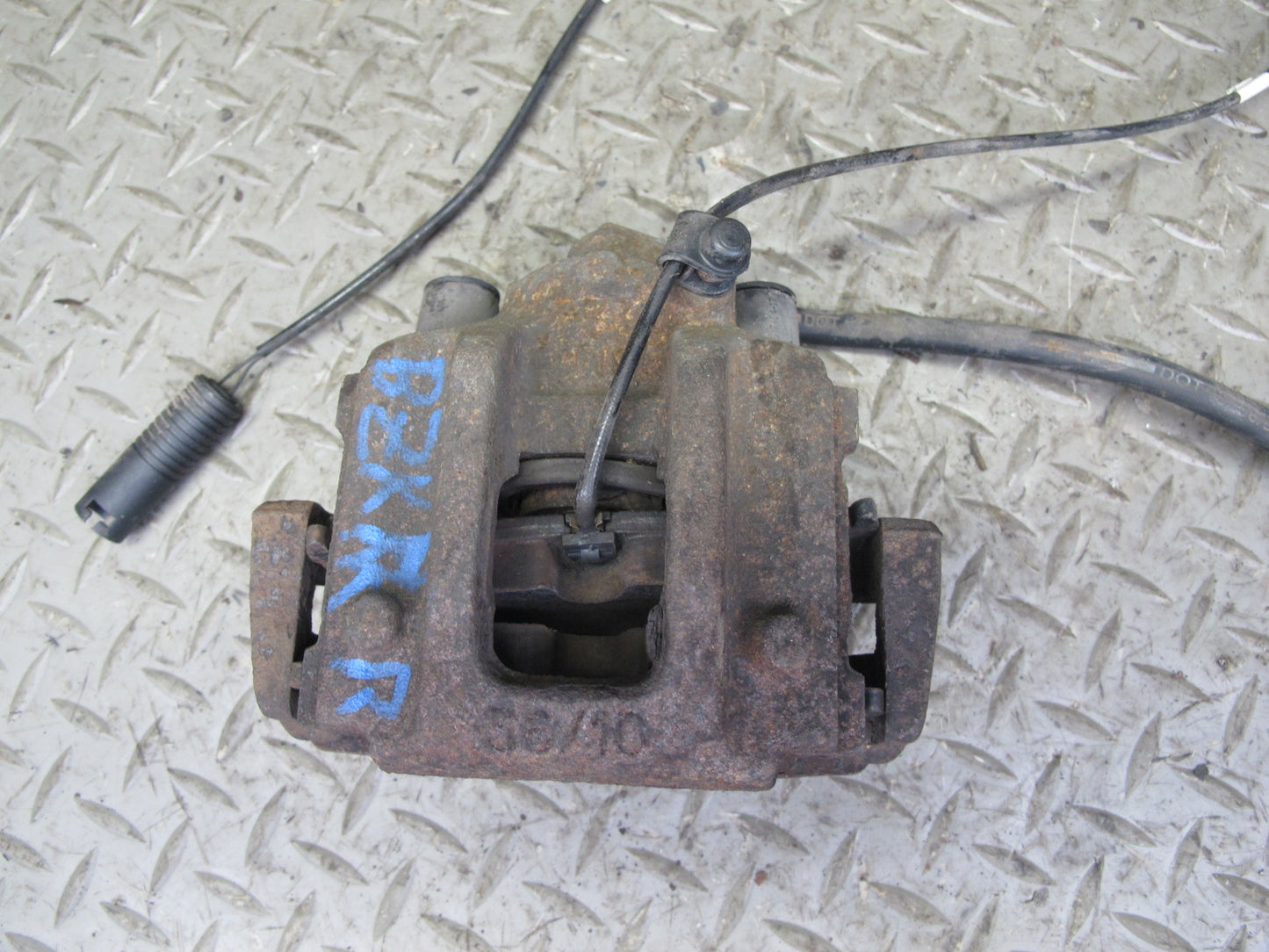 96-02 BMW E36/7 Z3 Set of 2 Rear Left & Right Brake Caliper OEM