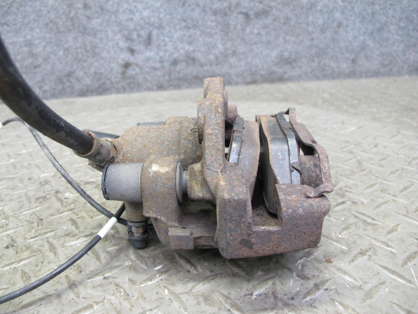 96-02 BMW E36/7 Z3 Set of 2 Rear Left & Right Brake Caliper OEM