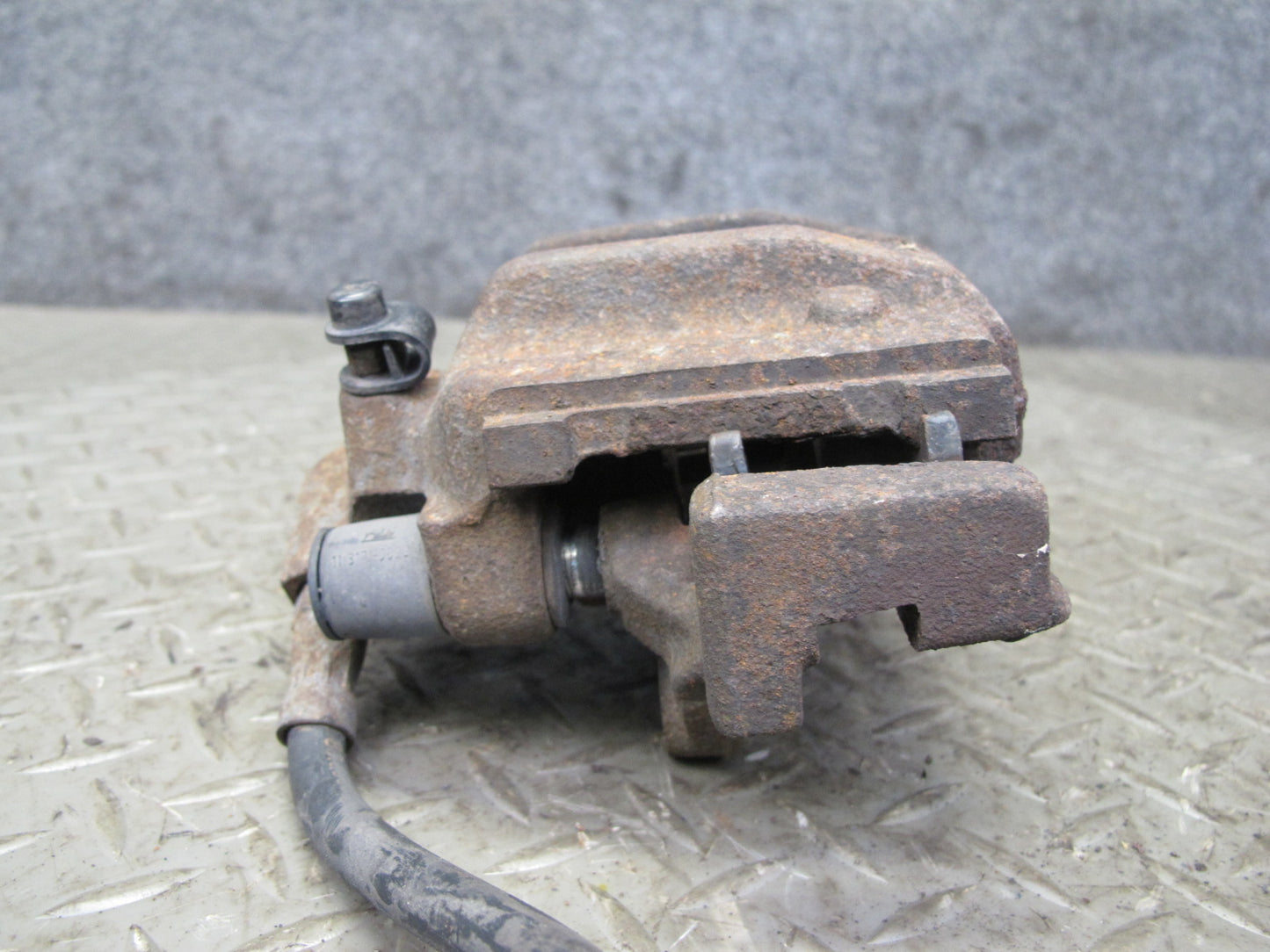 96-02 BMW E36/7 Z3 Set of 2 Rear Left & Right Brake Caliper OEM