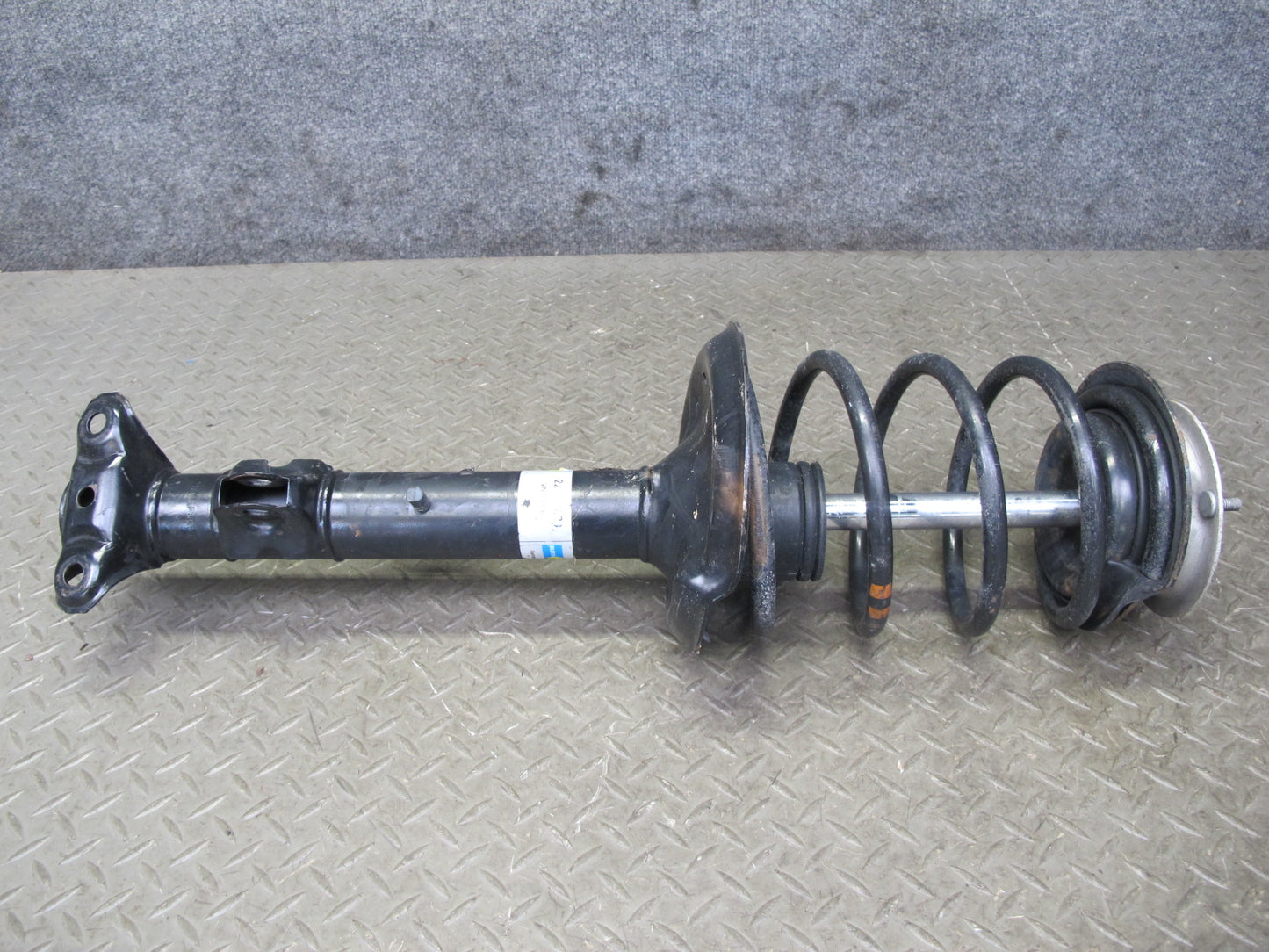 97-02 BMW E36/7 Z3 Roadster Set of 2 Front Strut Shock Absorber Bilstein Monroe