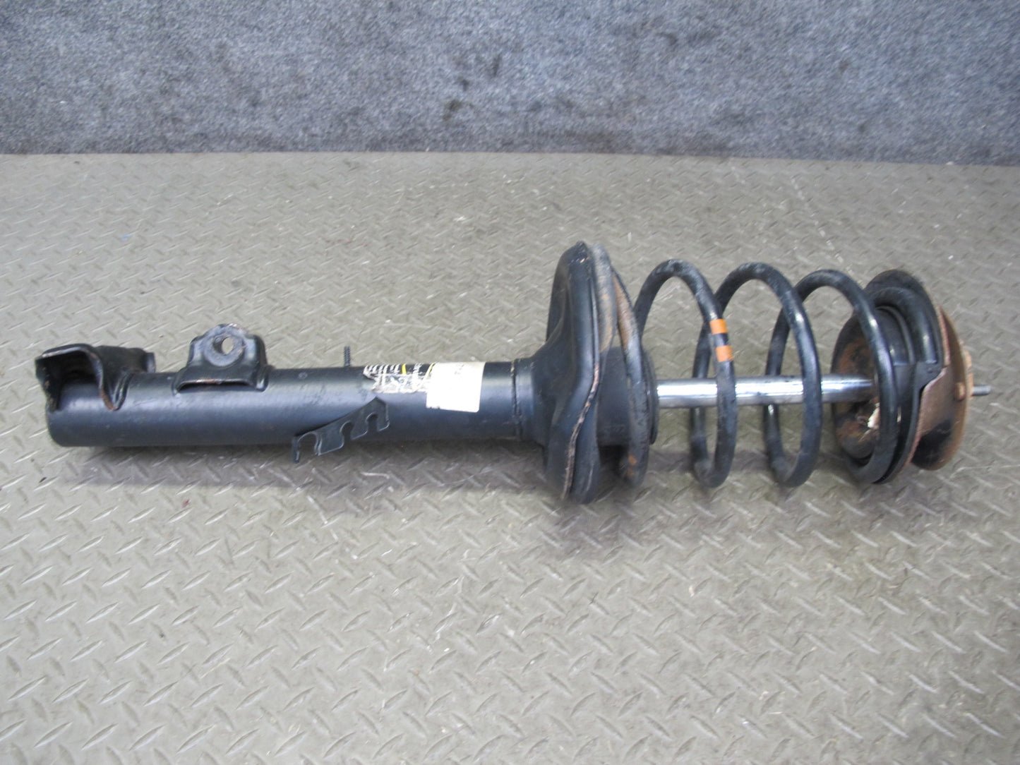 97-02 BMW E36/7 Z3 Roadster Set of 2 Front Strut Shock Absorber Bilstein Monroe
