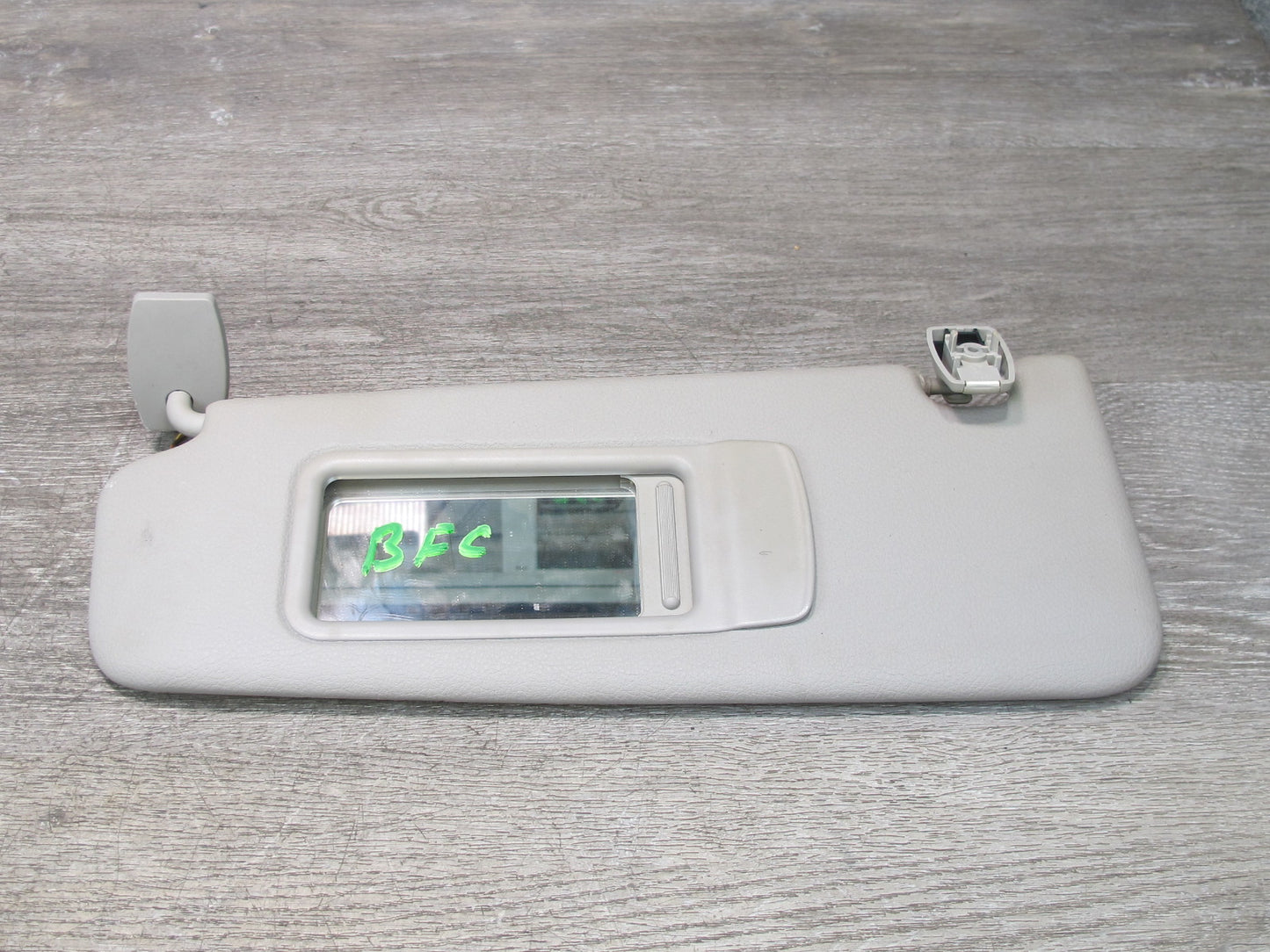 11-16 BMW F10 5-SERIES 550i Set of 2 Front Left & Right Sun Visor Beige OEM