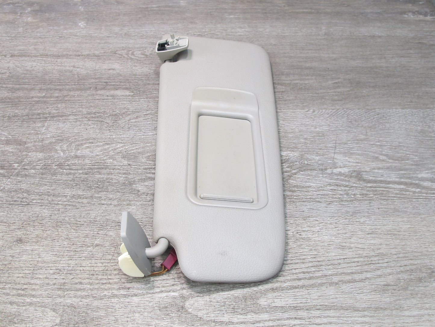11-16 BMW F10 5-SERIES 550i Set of 2 Front Left & Right Sun Visor Beige OEM