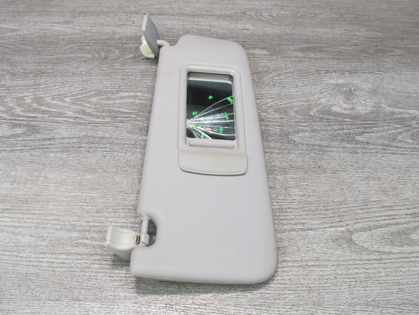 11-16 BMW F10 5-SERIES 550i Set of 2 Front Left & Right Sun Visor Beige OEM