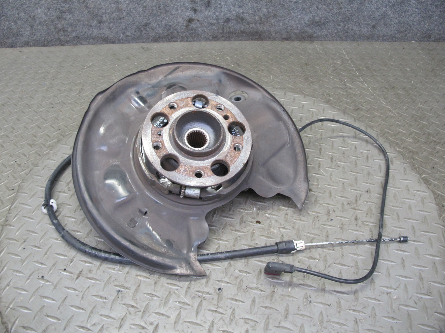 05-11 Mercedes R171 Slk-class Rear Right Spindle Knuckle Wheel Hub Bearing OEM