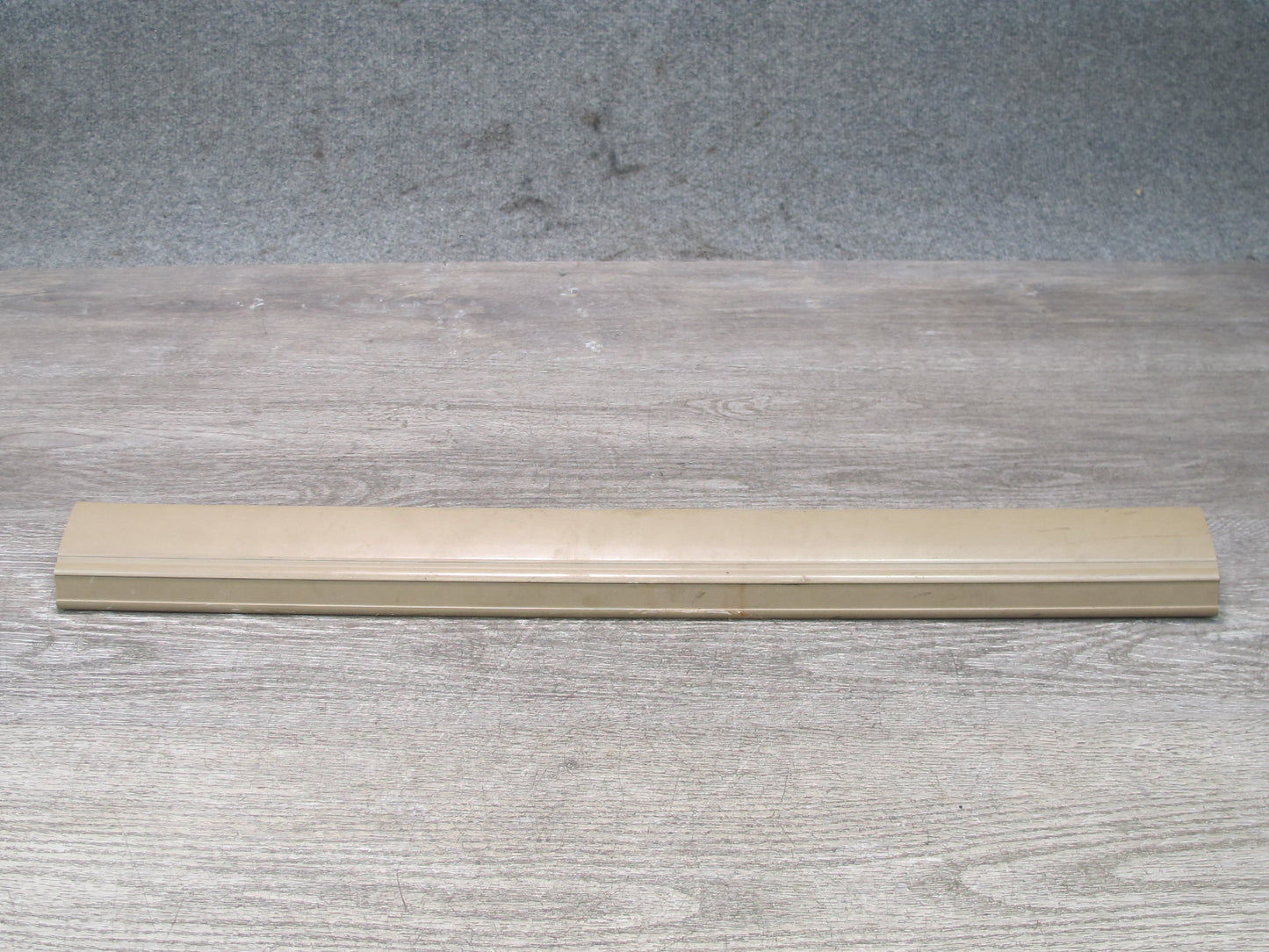 96-02 BMW E36/7 Z3 Roadster Right Door Sill Trim Carpet Holder Beige 8397547 OEM
