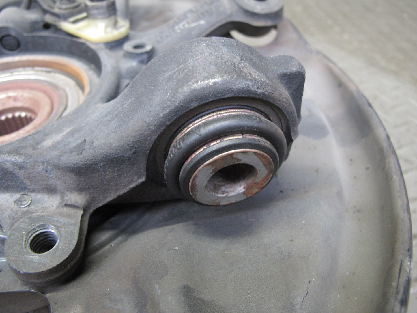 05-11 Mercedes R171 Slk-class Rear Left Spindle Knuckle Wheel Hub Bearing OEM