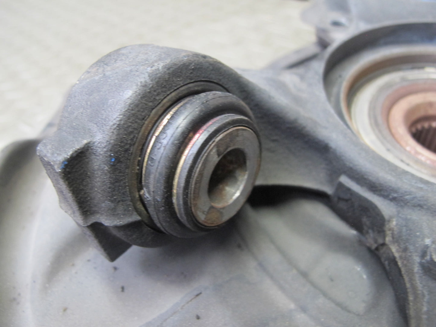 05-11 Mercedes R171 Slk-class Rear Left Spindle Knuckle Wheel Hub Bearing OEM
