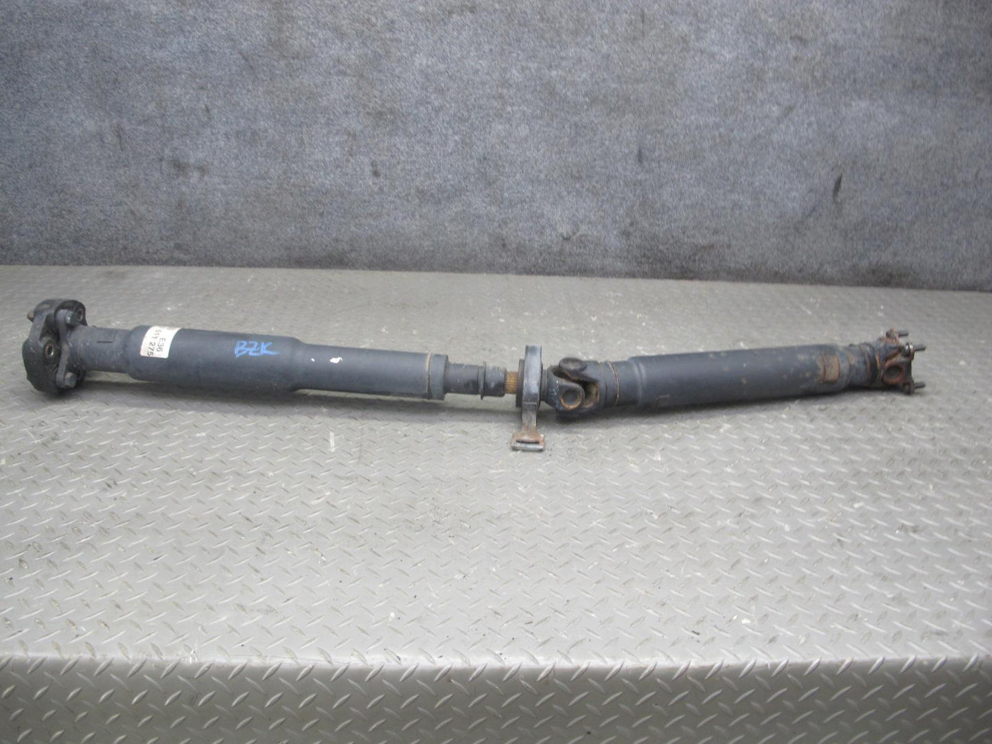01-02 BMW E36/7 Z3 M54 3.0L RWD M/T Rear Driveshaft Drive Shaft 94K Miles OEM