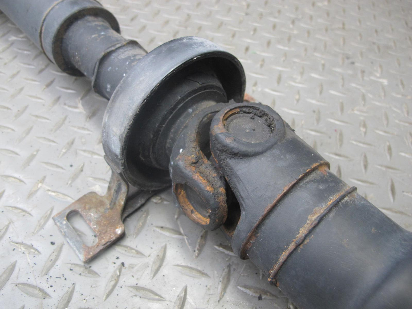 01-02 BMW E36/7 Z3 M54 3.0L RWD M/T Rear Driveshaft Drive Shaft 94K Miles OEM