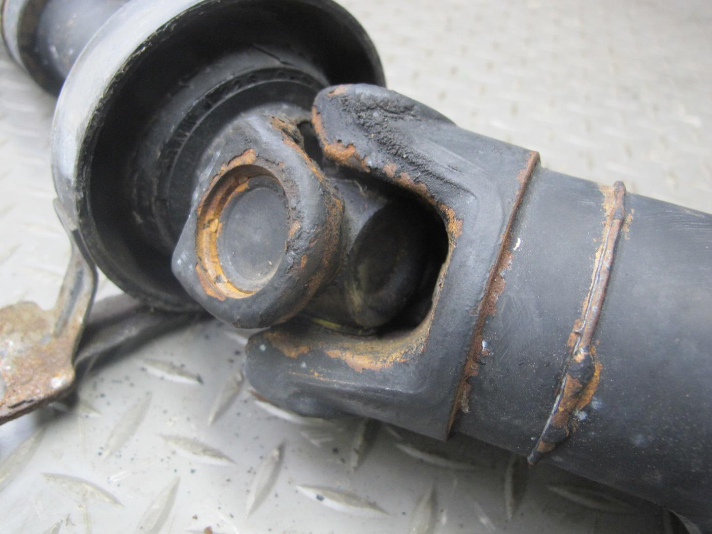 01-02 BMW E36/7 Z3 M54 3.0L RWD M/T Rear Driveshaft Drive Shaft 94K Miles OEM