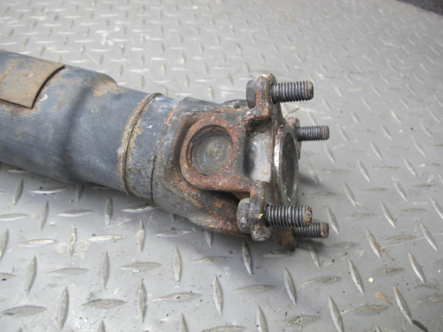 01-02 BMW E36/7 Z3 M54 3.0L RWD M/T Rear Driveshaft Drive Shaft 94K Miles OEM