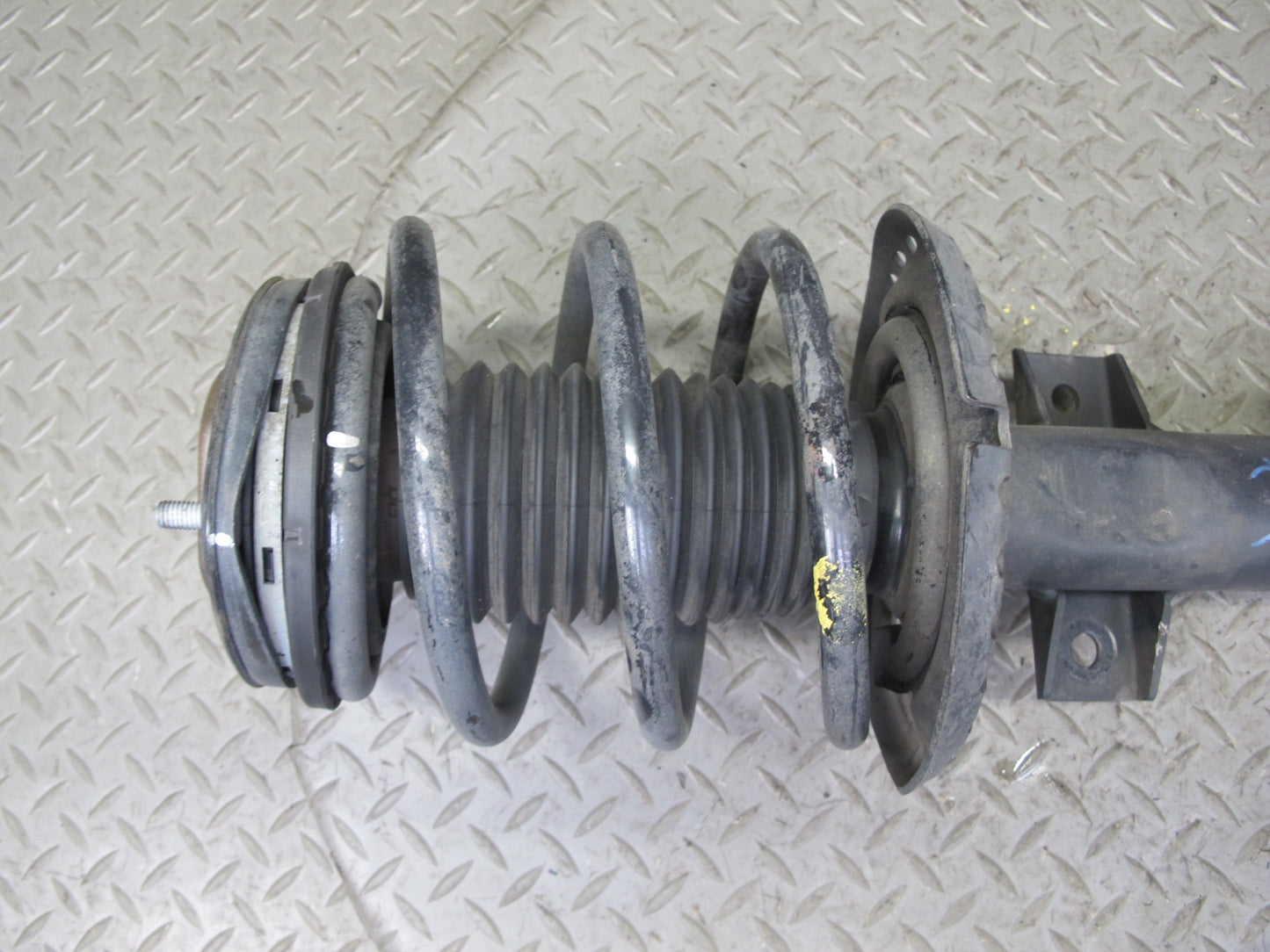 05-11 Mercedes R171 SLK Set of 2 Front Left & Right Strut Shock Absorber OEM
