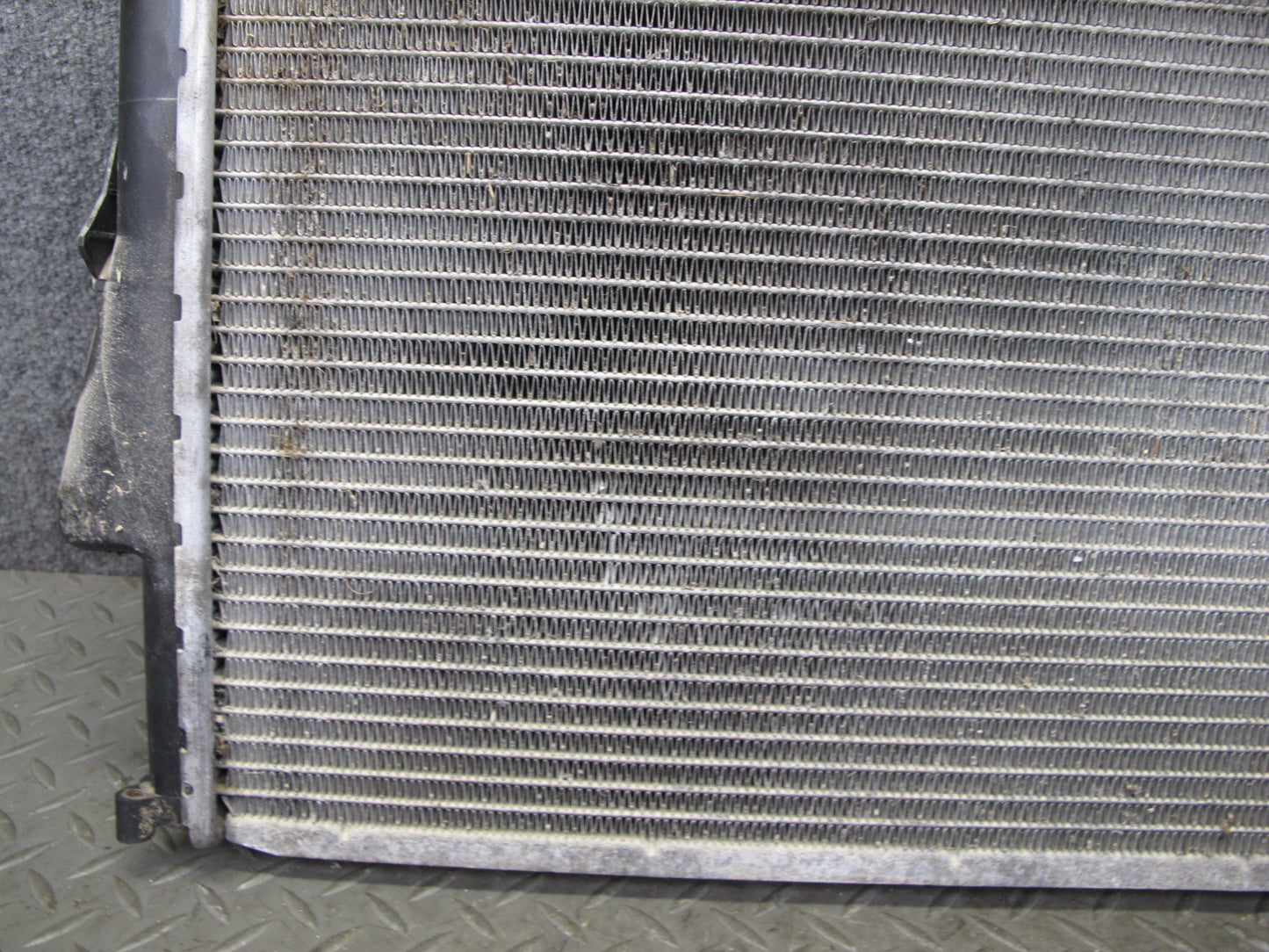 2001-2006 BMW E46 M3 S54 Engine Motor Cooling Radiator
