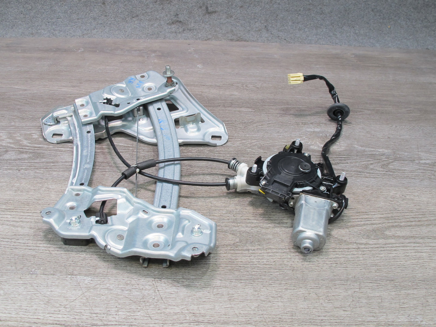 10-15 Lexus IS350 IS250 Convertible Rear Right Window Regulator w Motor OEM