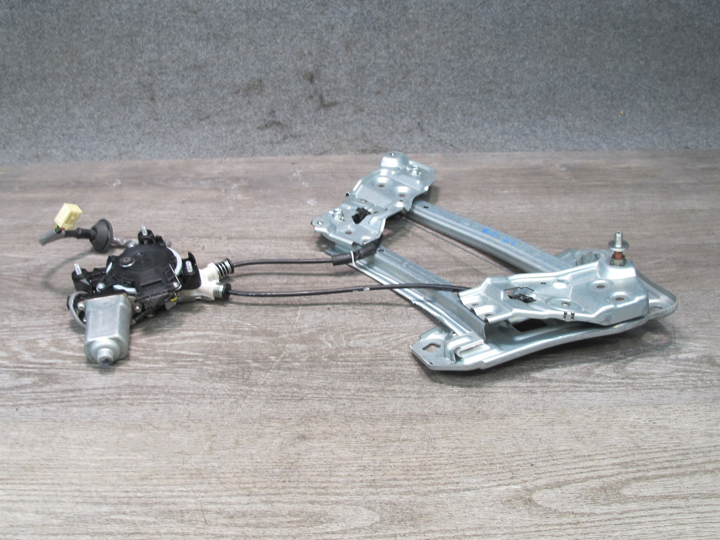 10-15 Lexus IS350 IS250 Convertible Rear Left Window Regulator w Motor OEM