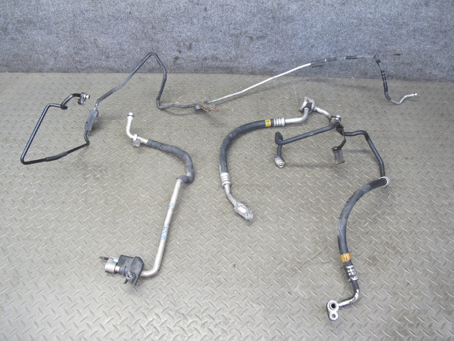06-13 Lexus IS350 IS250 RWD A/T AC Air Conditioning Condenser Hose Line Set OEM